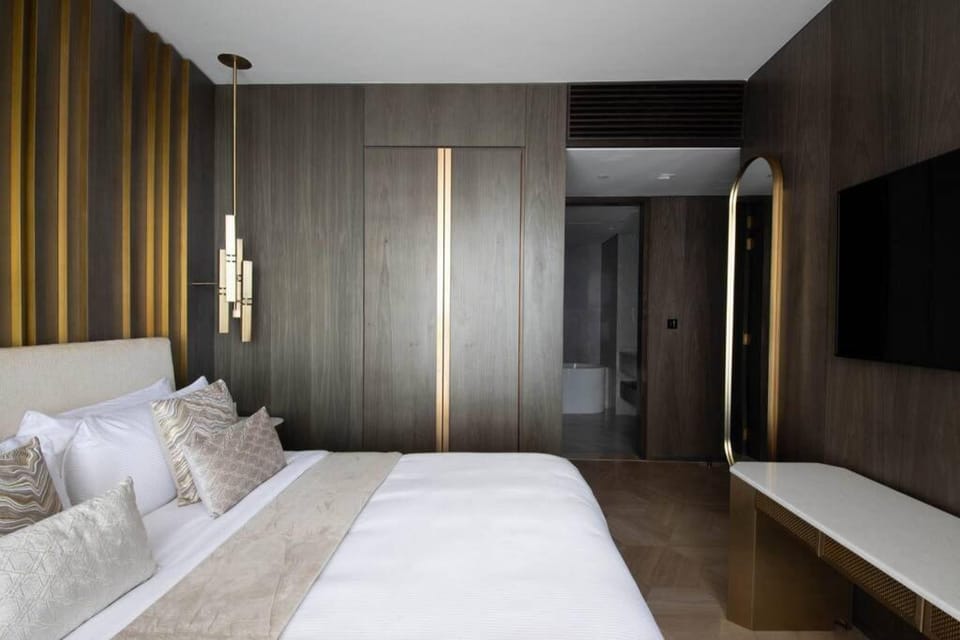 Opulent 2 Bedroom Apartment In Five Palm Jumeirah Apartment in Dubai