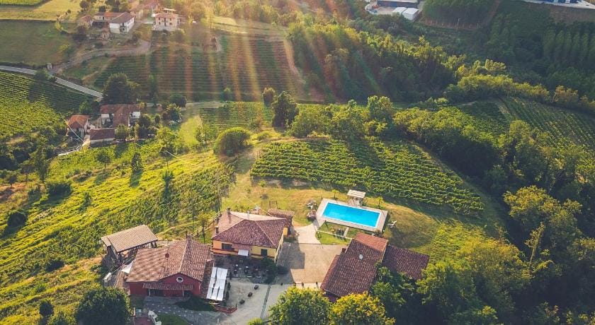 Agriturismo Tenuta Monteoliveto - Cottage Relax Hotel in Liguria