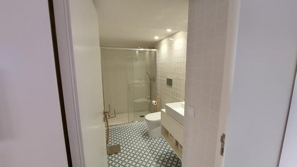 Downtown Clerigos Duplex With River View by Vacationy Apartment in Porto