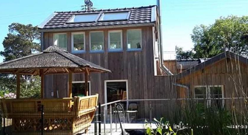 Spacious chalet in Jalhay with jacuzzi Vacation rental in Wallonia, Belgium