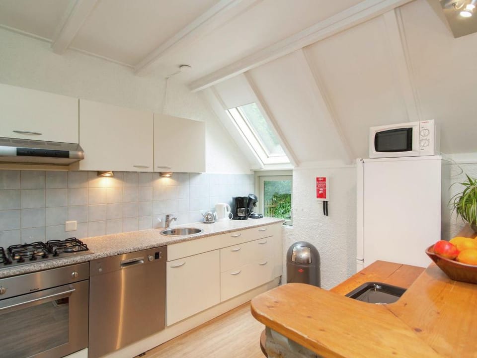 Farmhouse in Waskemeer with Large Garden Vacation rental in Drenthe (province)