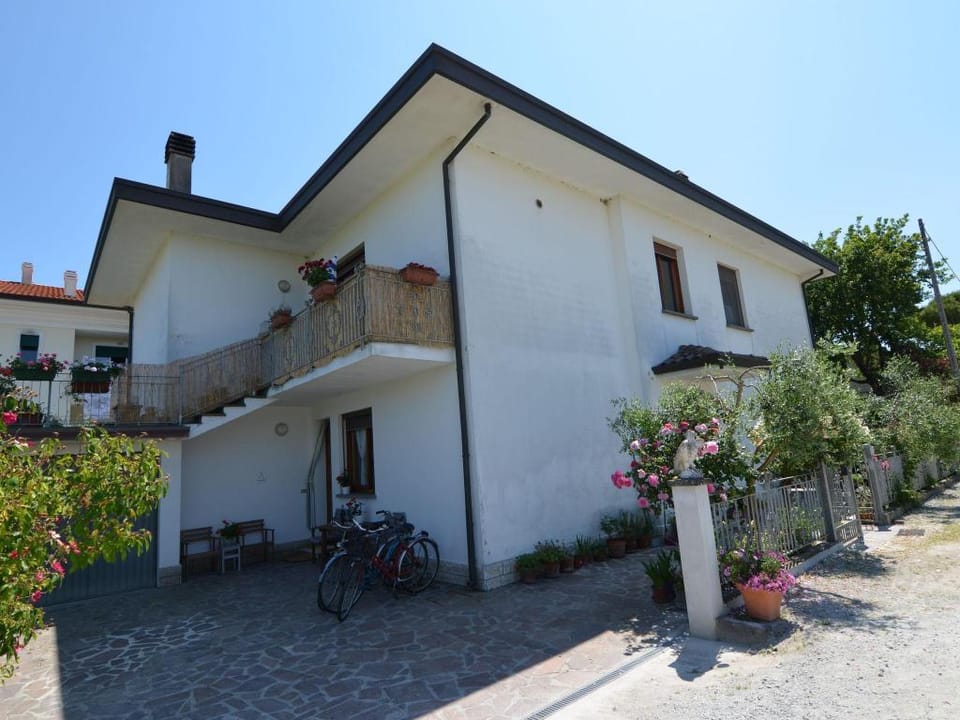 Sunny Coastal Apartment Apartment in Gatteo a Mare