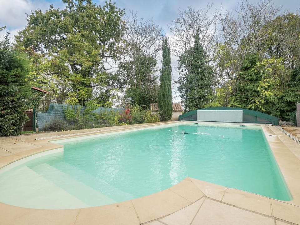 Charming Retreat in Bouniagues Vacation rental in Occitanie
