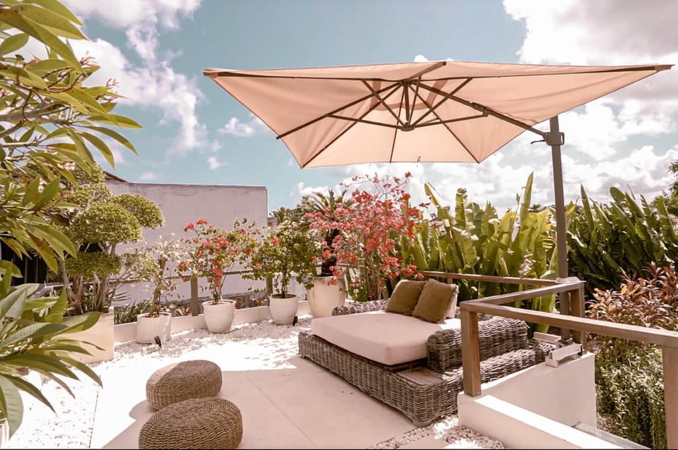 Sunset Palms Luxury Beachside Pool Villa 2BR Villa in Kuta