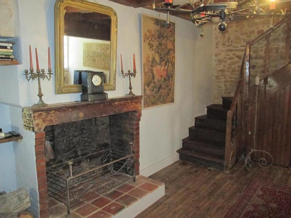 Step back in time,beautiful restored village property in the centre of Verteuil Vacation rental in Nouvelle-Aquitaine