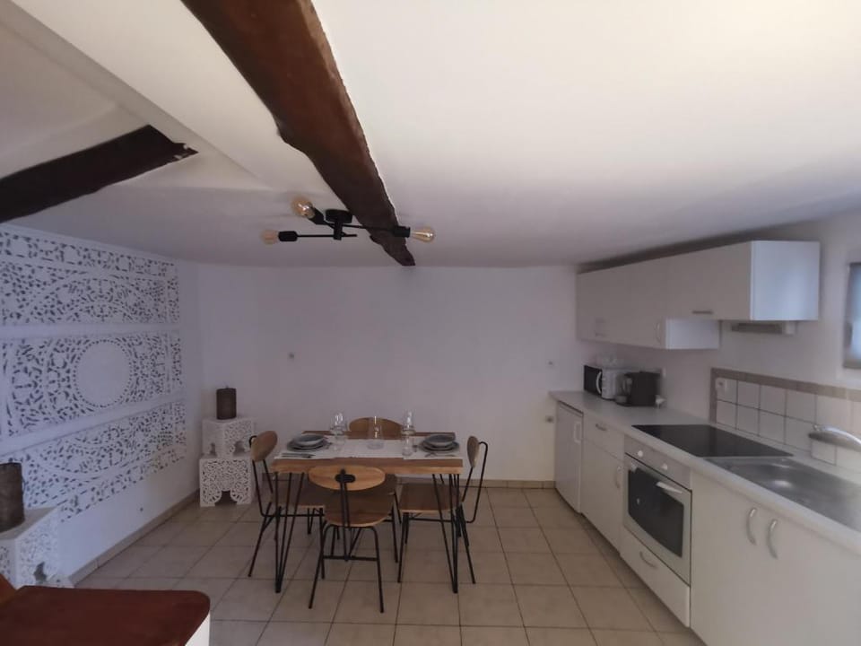 Ness Home A Beautiful Village House Vacation rental in Béziers