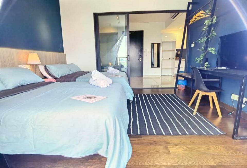 Almas Suites Cozy Sunrise 4Pax Netflix BySTAY Vacation rental in Johor