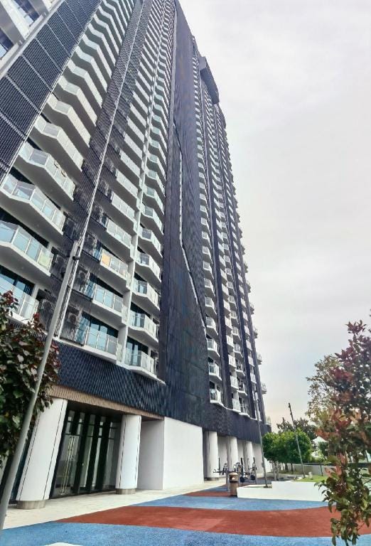 Almas Suites Cozy Sunrise Homestay, 2-minute walk to Stella International School Vacation rental in Johor