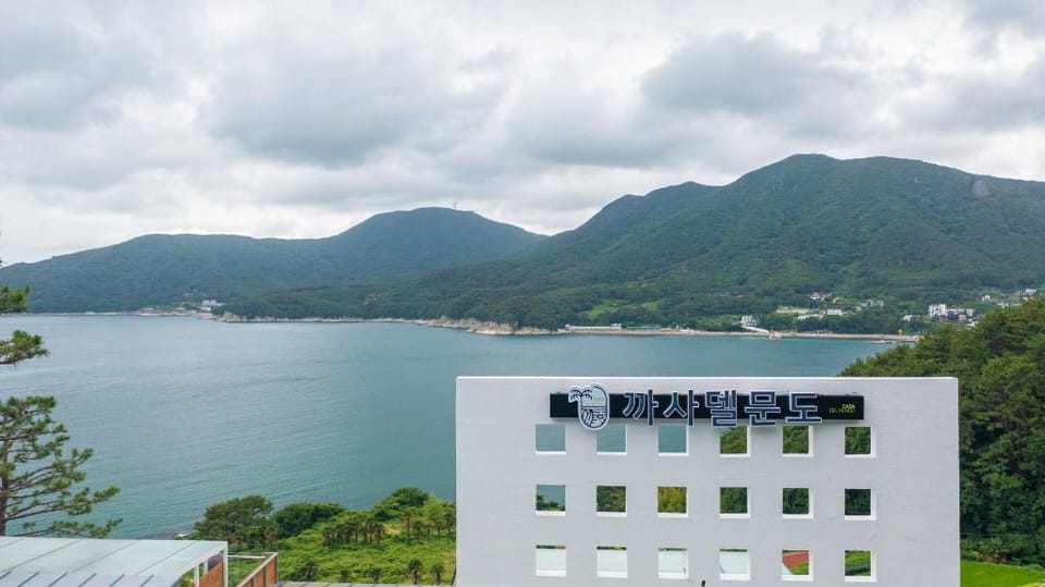 Geoje Casa del mundo B dong Bed and Breakfast in South Korea