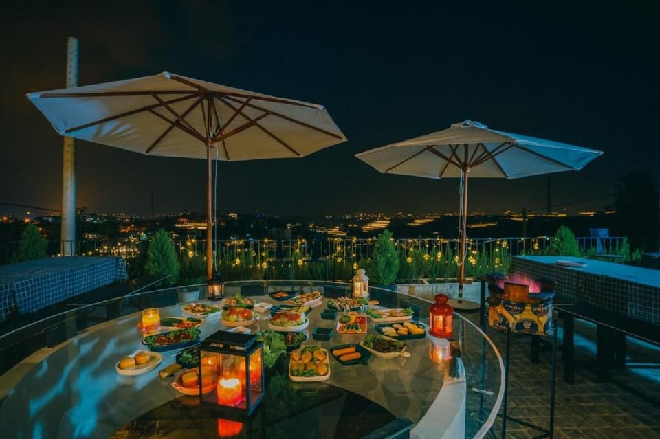 View Home - Suite Room ( mountain & Valley view ) Vacation rental in Dalat