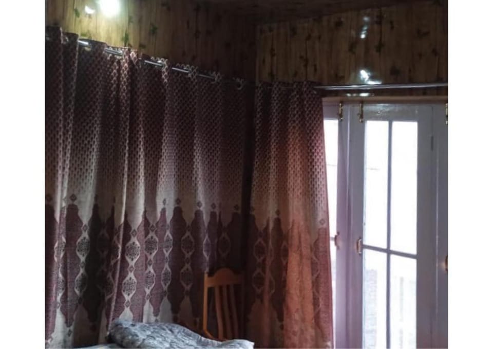 Gilan Cottage Vacation rental in India