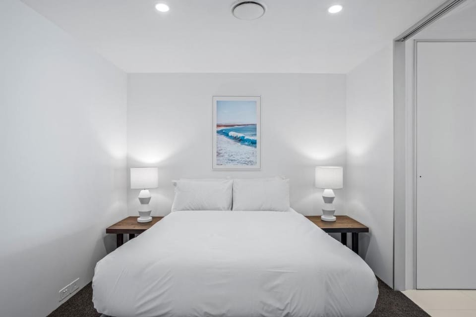 Oceanview 2-Bed with Pool, Sauna, Gym & Parking Apartment in Surfers Paradise Boulevard