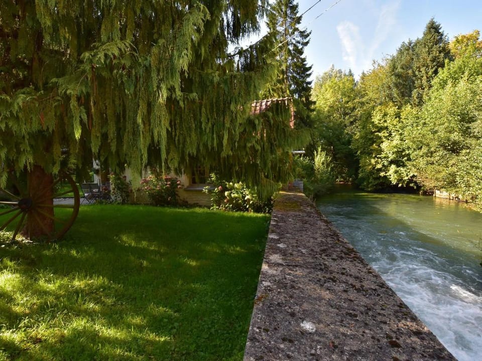 Cottage near the Mill Pond with a beautiful garden Vacation rental in Hauts-de-France