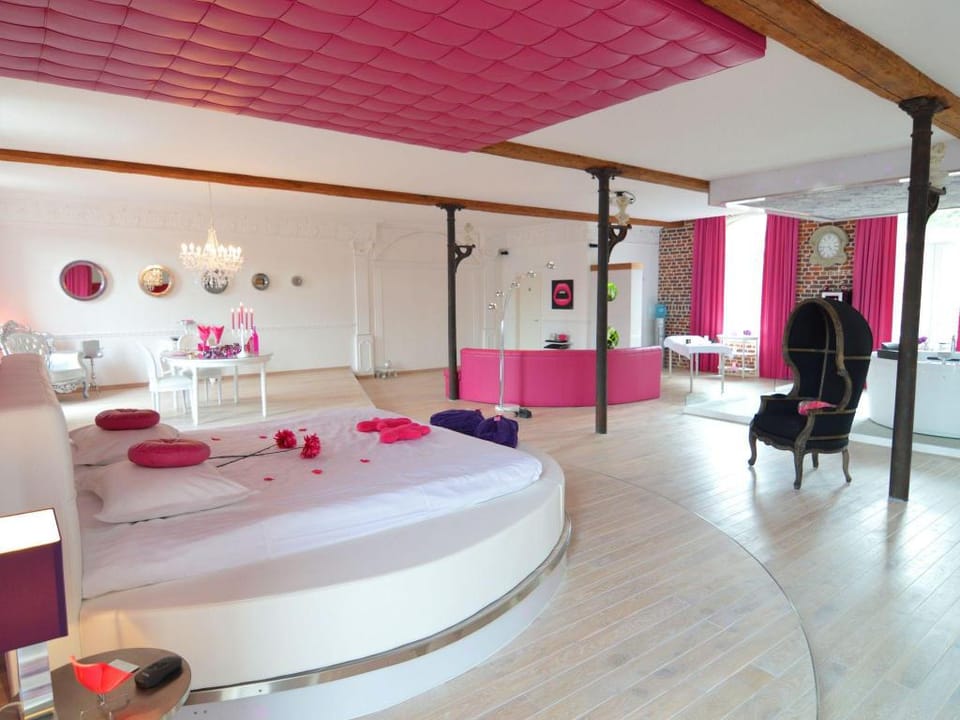 Cozy Stay with Pool  Nature Apartment in Wallonia, Belgium