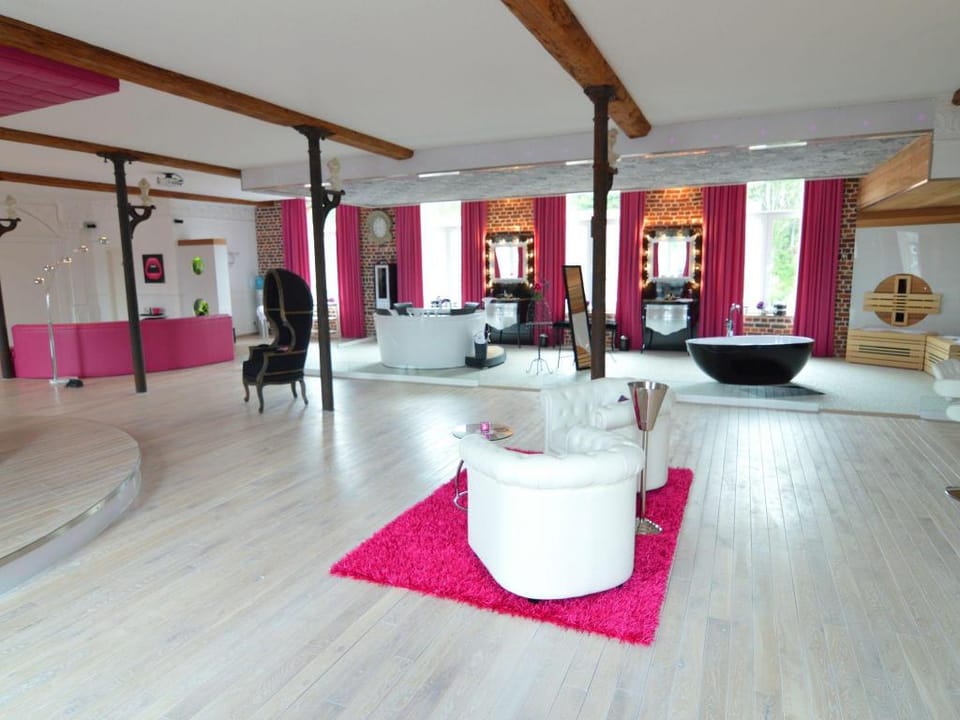 Cozy Stay with Pool  Nature Apartment in Wallonia, Belgium