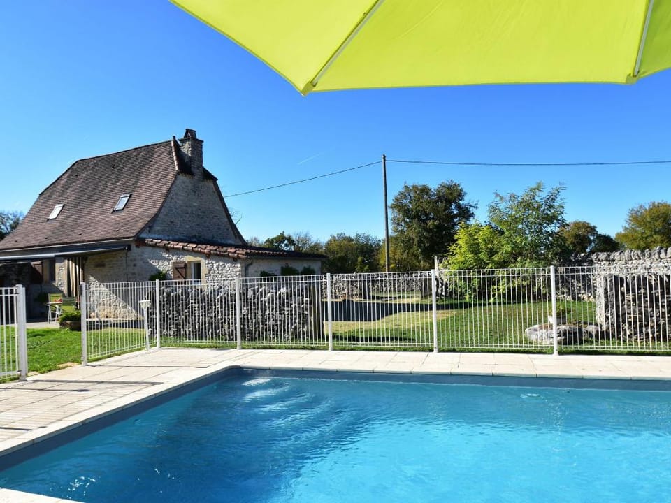 Awesome home in Occitanie w/  Vacation rental in Rocamadour