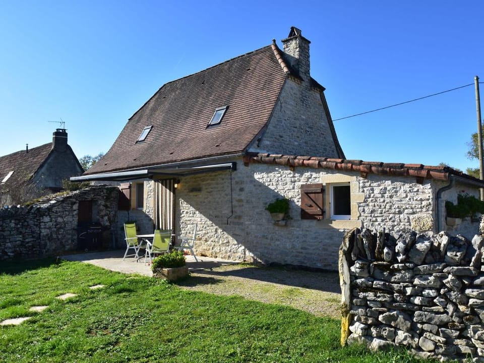 Awesome home in Occitanie w/  Vacation rental in Rocamadour
