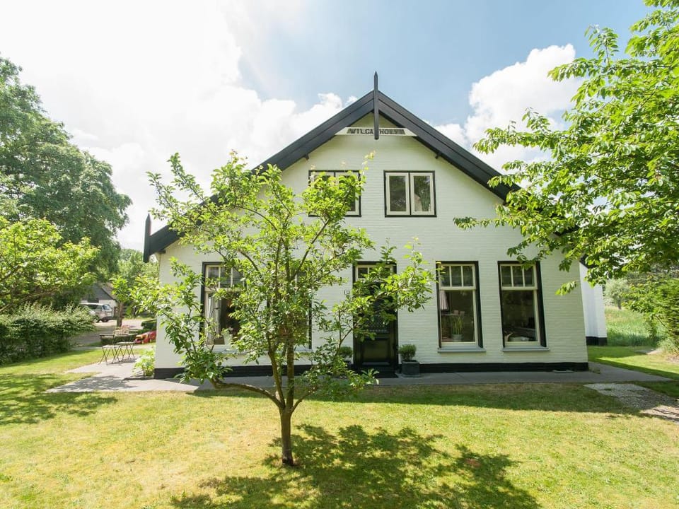Peaceful Dune Retreat with Garden Vacation rental in North Holland (province)