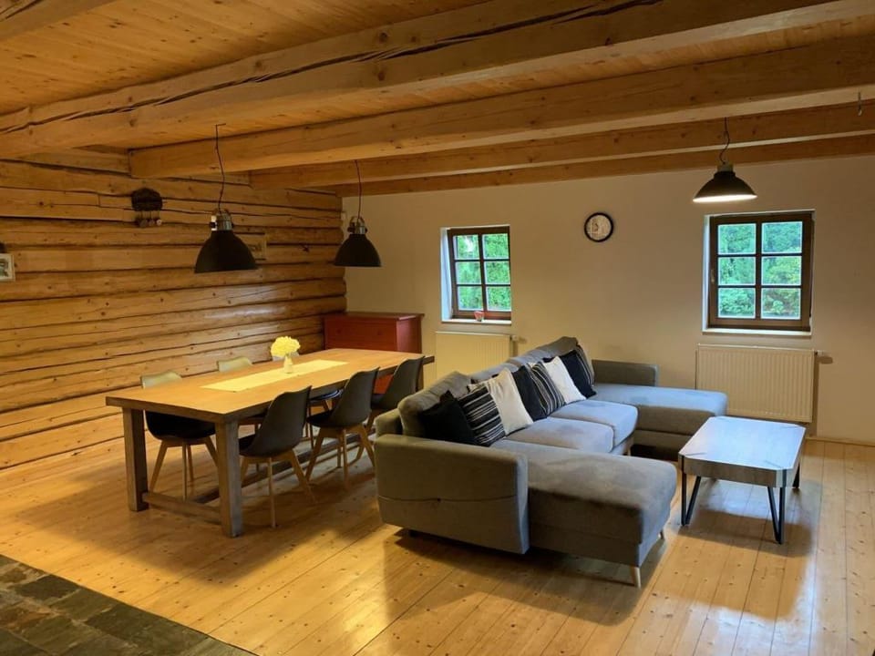 Scenic holiday home in Sluknov with garden Vacation rental in Saxony