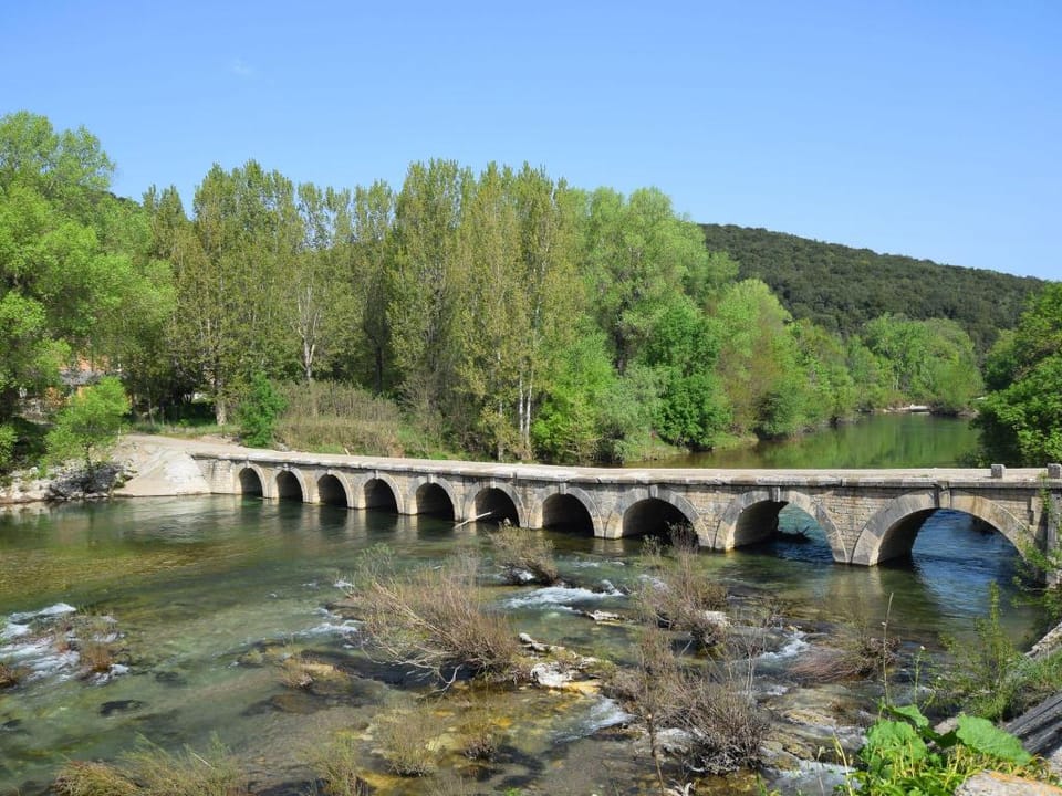 Montclus Charm Views  Calm Vacation rental in Provence-Alpes-Côte d'Azur