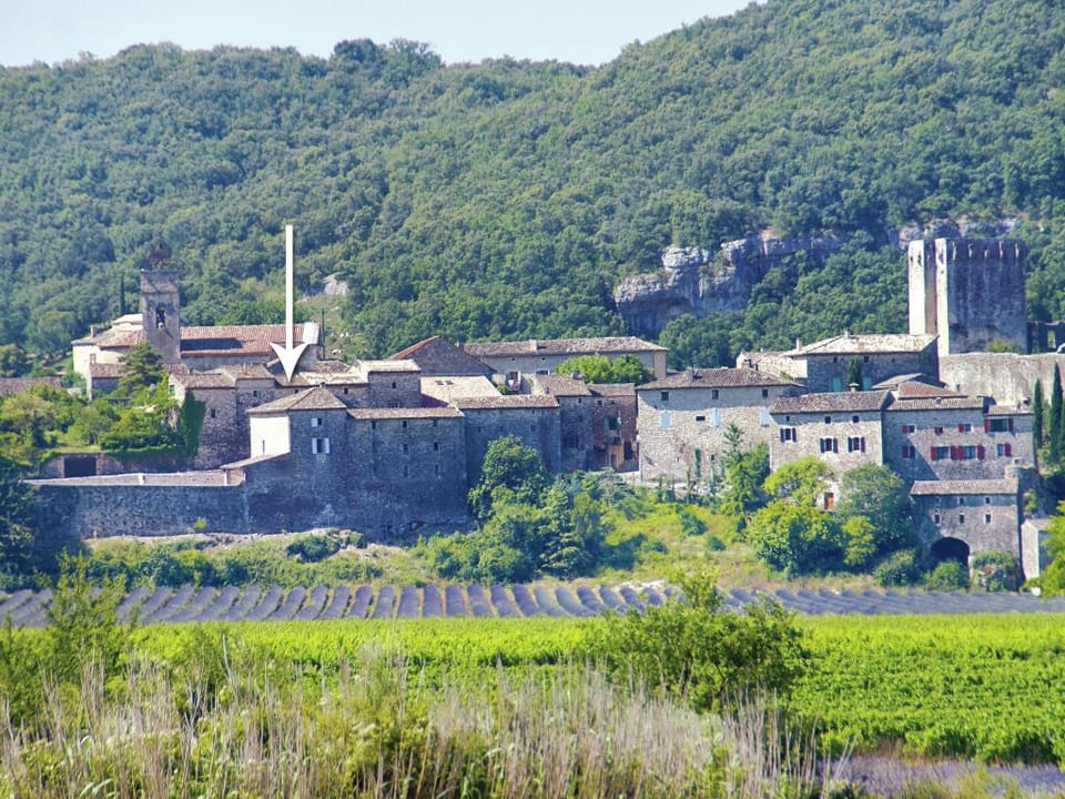 Montclus Charm Views  Calm Vacation rental in Provence-Alpes-Côte d'Azur