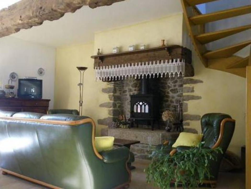 Cozy Garden Villa in Bonnemain Vacation rental in Brittany