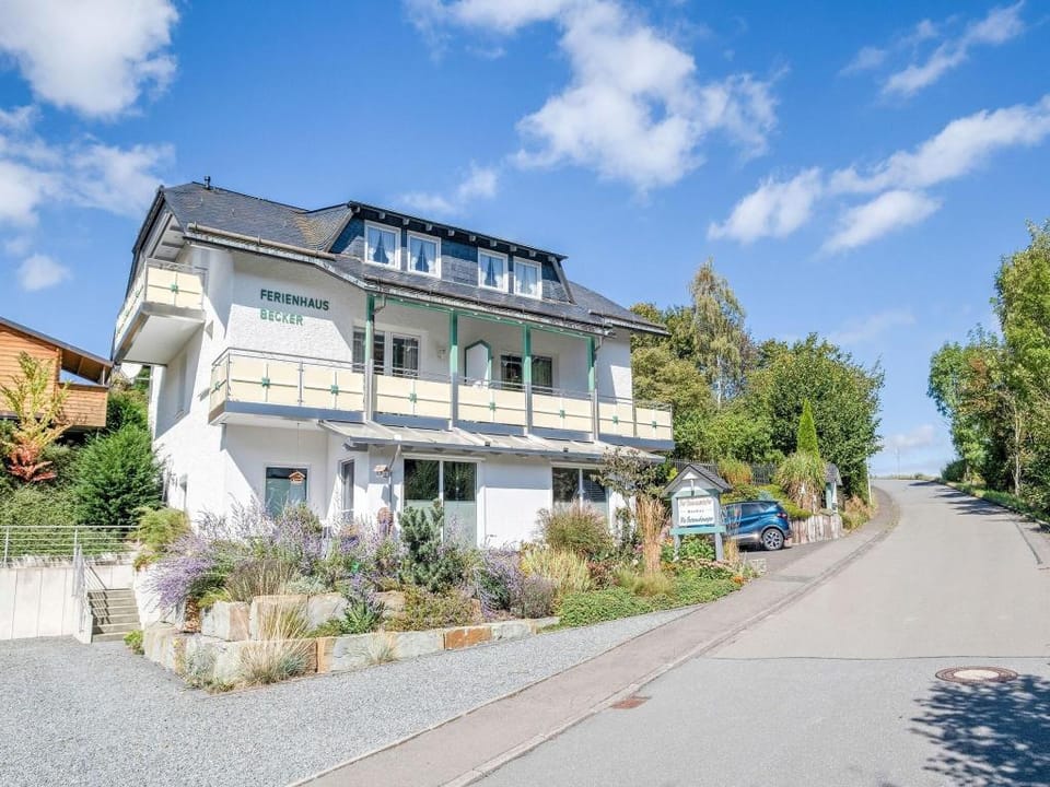Moderne Ferienwohnung am Wald in Schwalefeld Apartment in Willingen