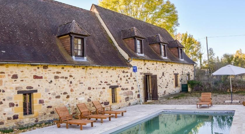 Pool Escape in Saint-Laurent Vacation rental in Occitanie