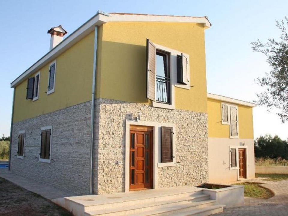 Holiday Home in Novigrad with Private Pool Vacation rental in Novigrad
