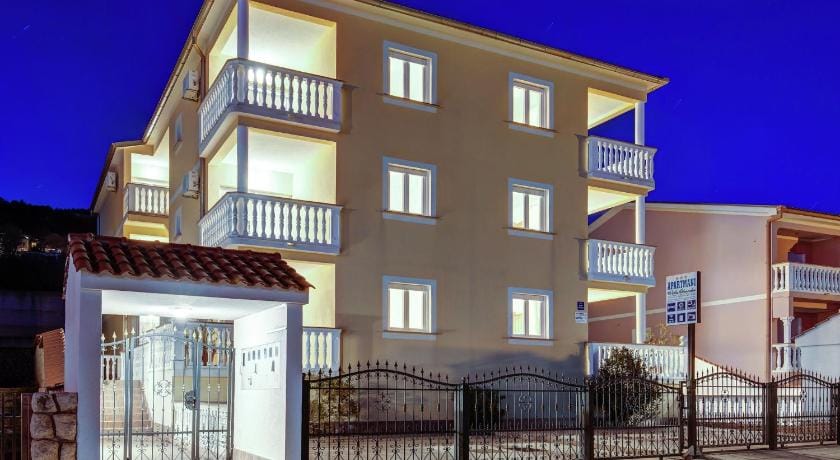 Apartment in Dramalj near the Sea Apartment in Primorje-Gorski Kotar County