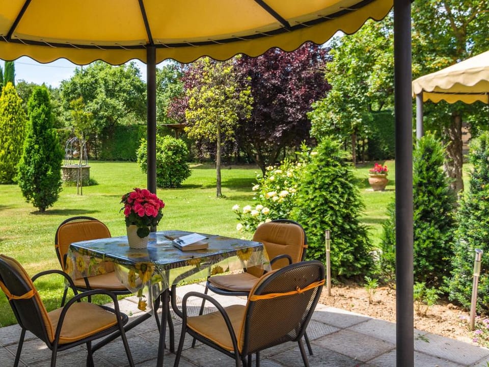Charm farmhouse with pool Vacation rental in Umbria