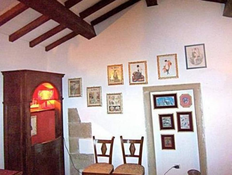 Detached cottage with pool Vacation rental in Umbria