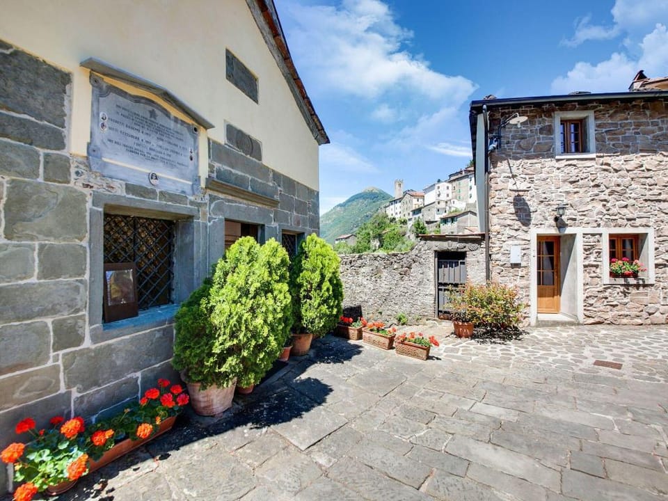 Farmhouse in Italy with Private Terrace Vacation rental in Emilia-Romagna