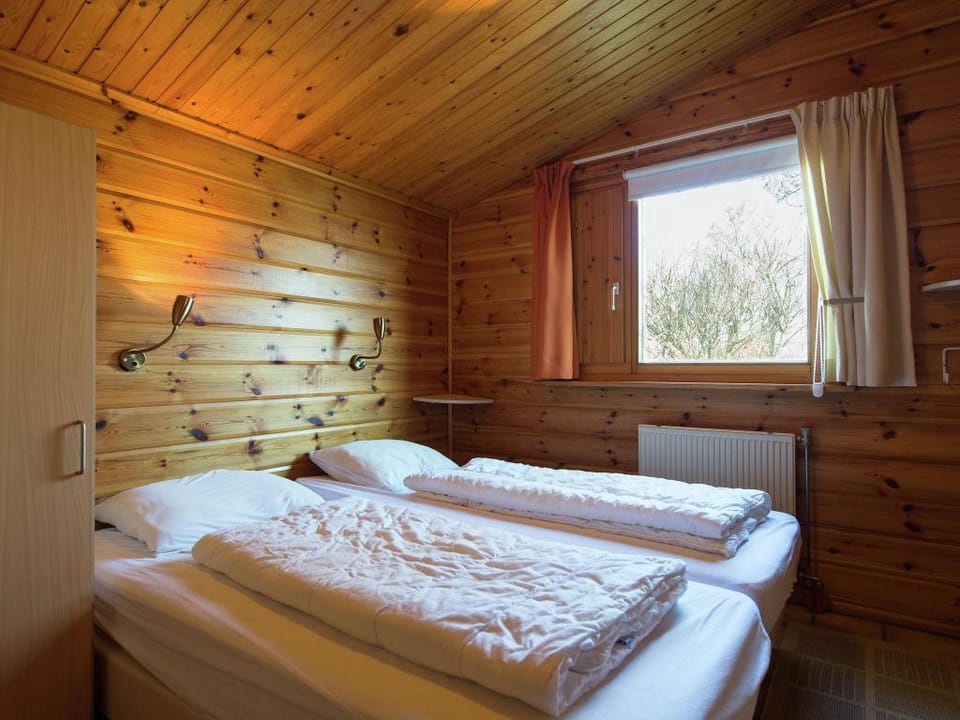 Hollum Bungalow Near Beach Vacation rental in Friesland, Netherlands