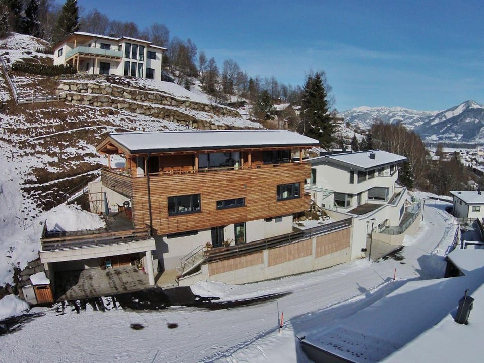 Apartment Kaprun near Ski Lift  Glacier Apartment in Piesendorf