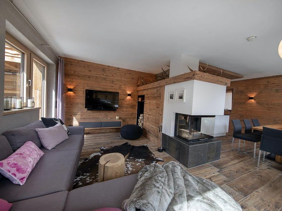 Alpine Chalet with Sauna and Balcony Vacation rental in Salzburgerland