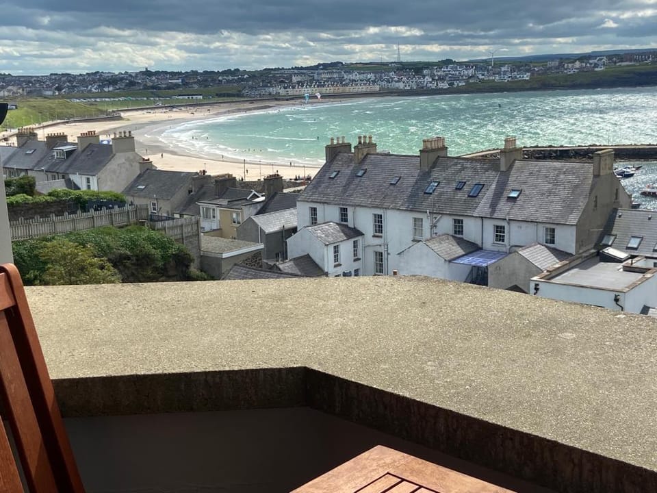 Portrush Penthouse Stunning Harbour & Atlantic Views Apartment in Portrush