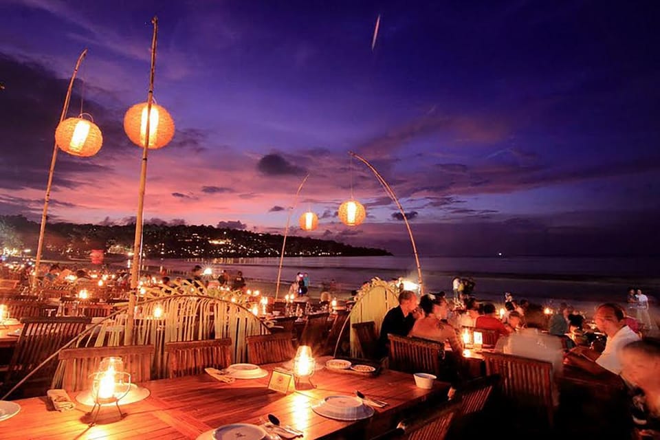 Sunset Palms Luxury Beachside Pool Villa 4BR Villa in Kuta