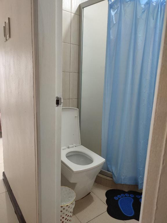 Birch Tower Condo  by The Bay Apartment in Manila City