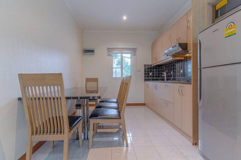 Resort 1-4BR,Pool,300m-Beach,5 mins to Walking St Villa in Pattaya City