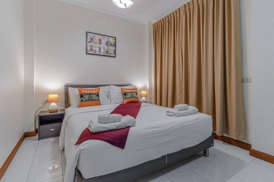 Resort 6-3BR,Pool,300m-Beach,5 mins to Walking St Villa in Pattaya City