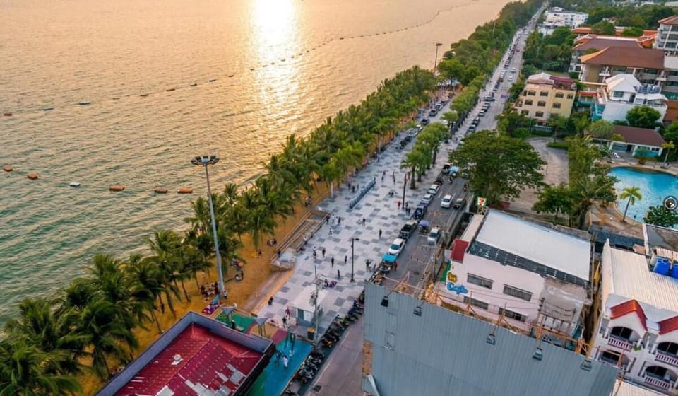 Jomtien Plaza Condotel. Apartment 2 bedrooms  Apartment in Pattaya City
