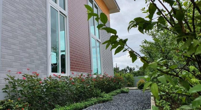 Mountain view pool villa rayong Villa in Phe