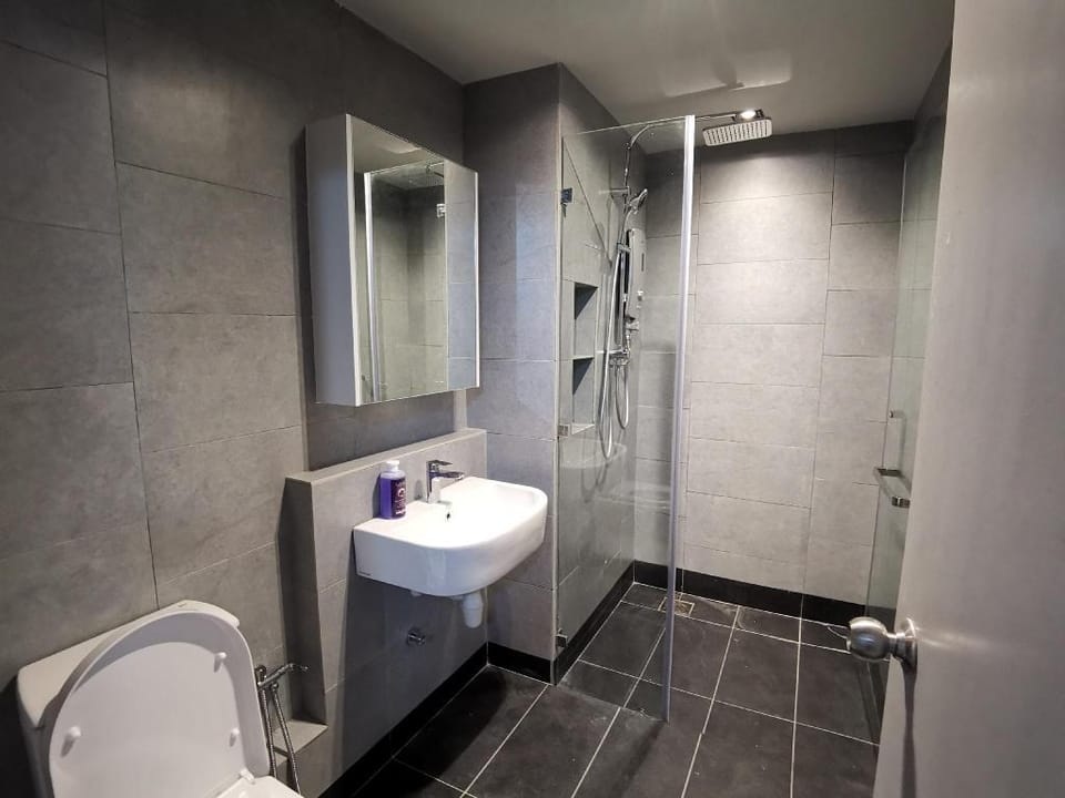 SelesaHome |2 BR | J1 | City View |Jesselton Quay Apartment in Kota Kinabalu