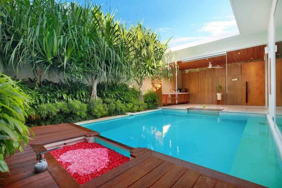 Smart 1BDR Villa with Private Pool in Kerobokan Villa in North Kuta