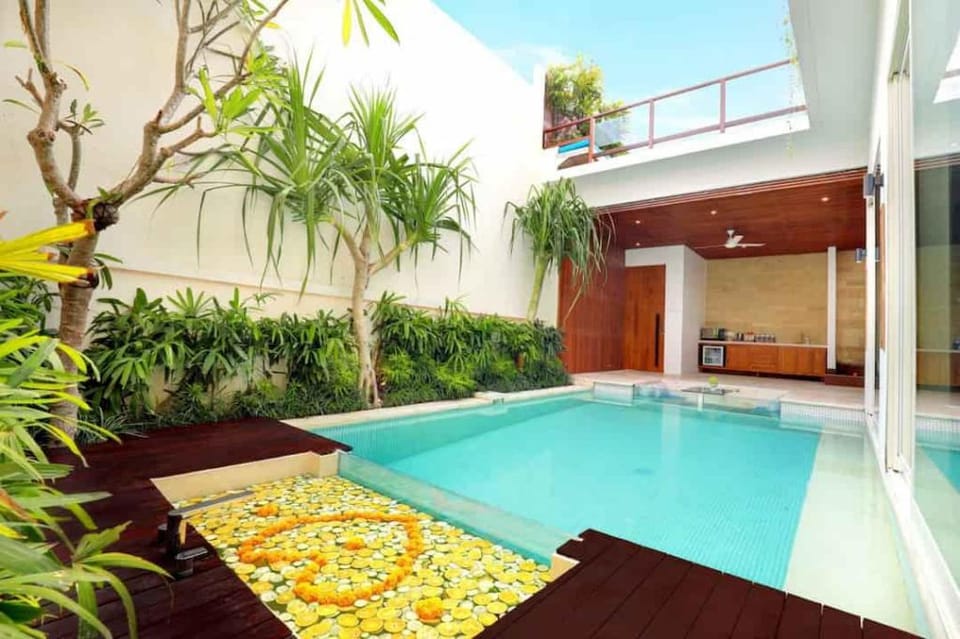 Smart 1BDR Villa with Private Pool in Kerobokan Villa in North Kuta