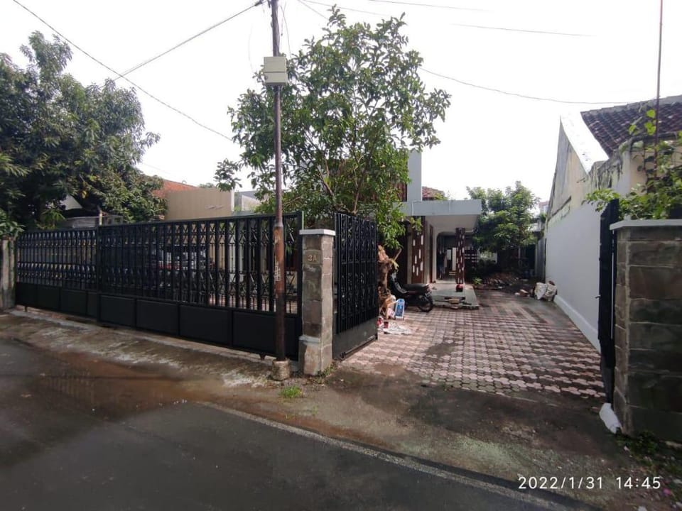 Ndalem Dhayoh Manahan - Front House Vacation rental in Indonesia