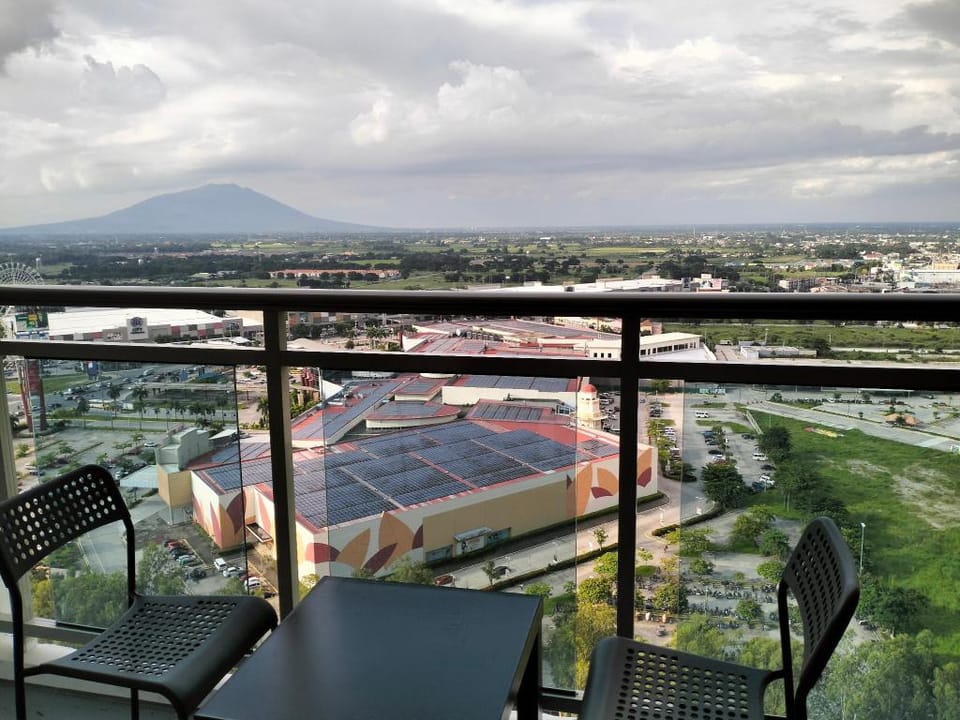 Condo Staycation @ Azure North - Vacation Bliss Apartment in Calabarzon