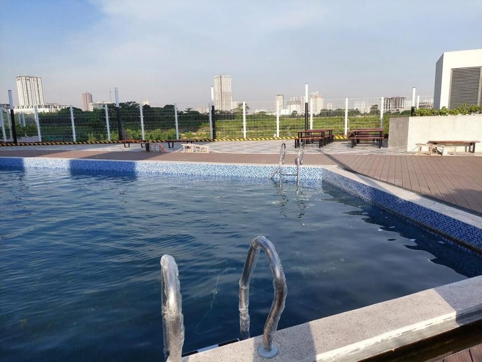 Anland Lakeview luxury apartment, park, Aeon Mall Apartment in Laos