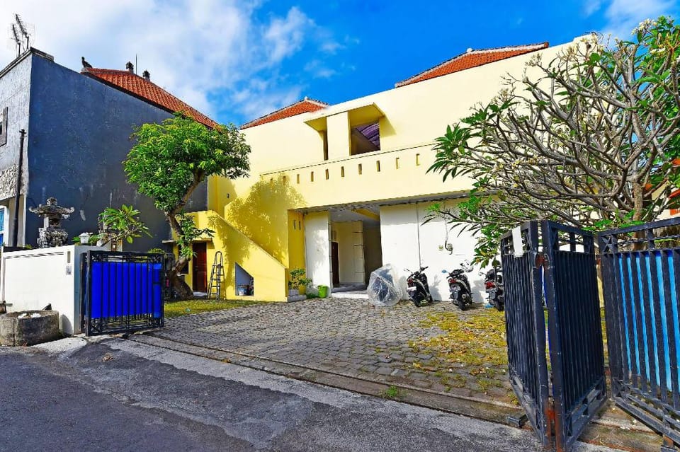 Hotel O Sandat Guest House Hotel in Denpasar